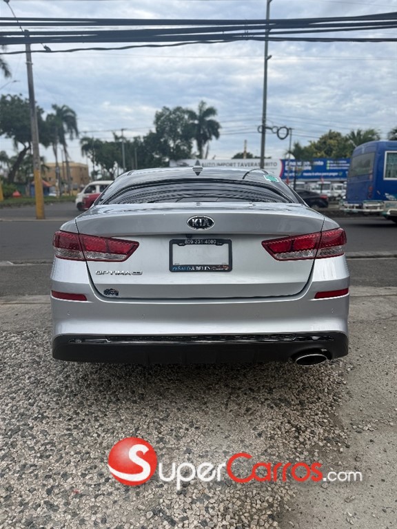 2019 Kia Optima — foto 5 / 10