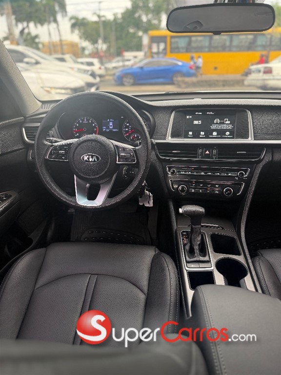 2019 Kia Optima — foto 9 / 10