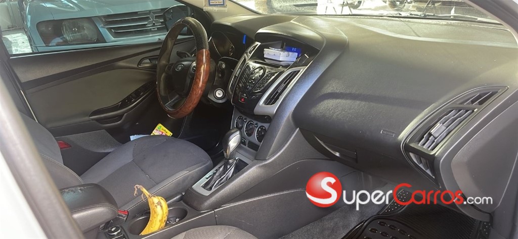 2012 Ford Focus — foto 2 / 7