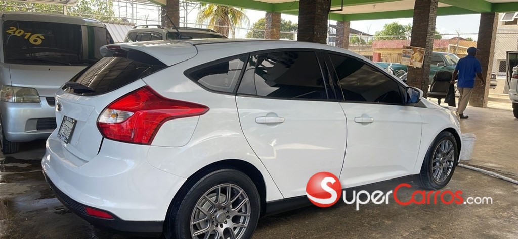 2012 Ford Focus — foto 7 / 7