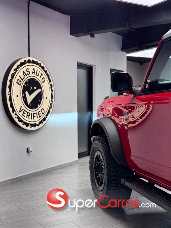 2022 Ford Bronco Wildtrak — foto 3 / 9