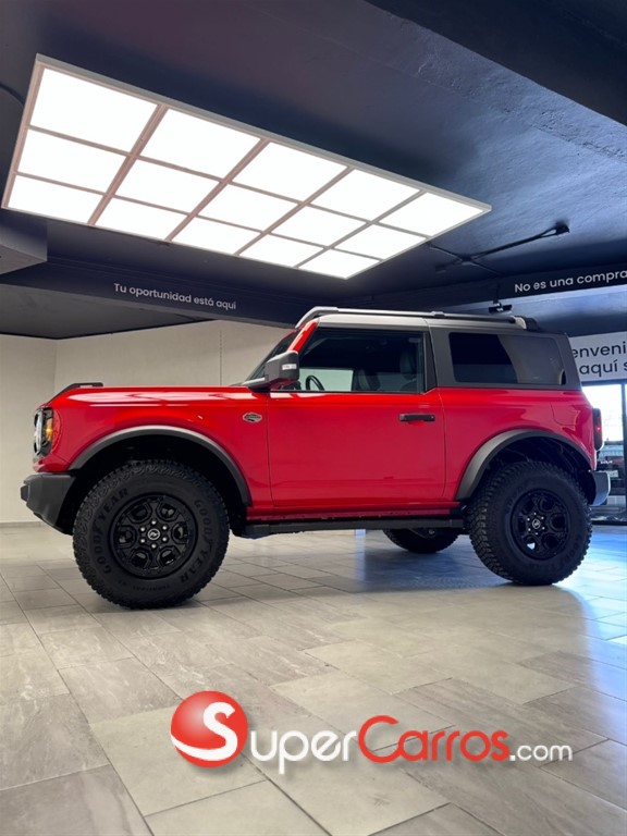 2022 Ford Bronco Wildtrak — foto 5 / 9