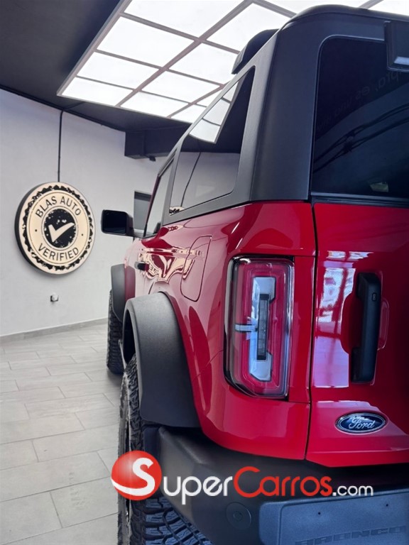 2022 Ford Bronco Wildtrak — foto 6 / 9