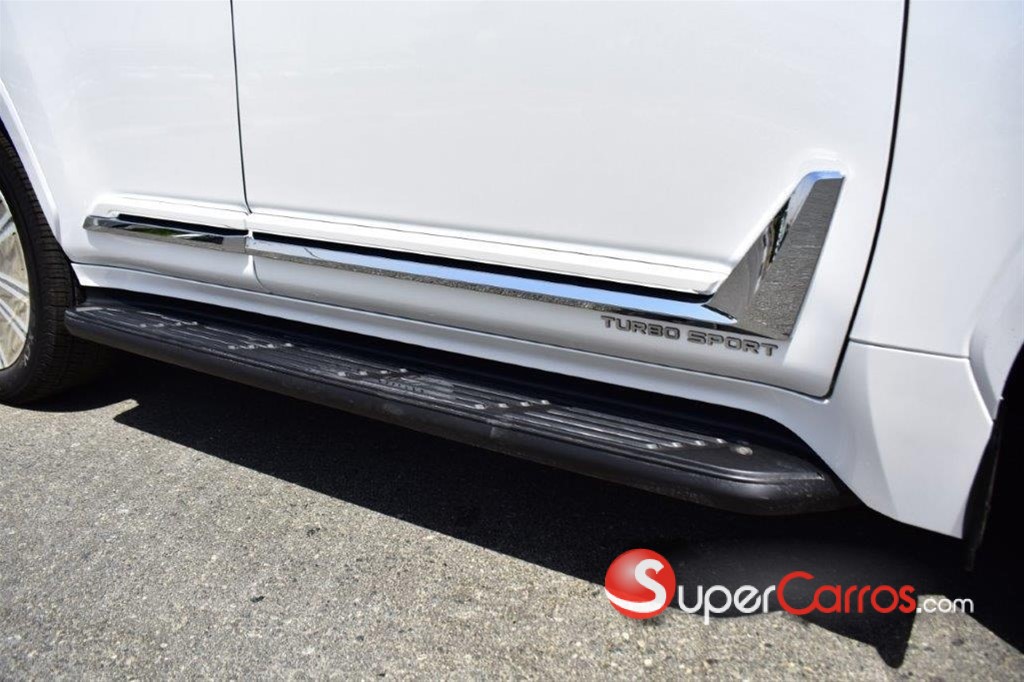 2025 Lexus LX 500d — foto 4 / 12