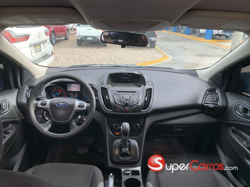 2016 Ford Escape S — foto 4 / 8