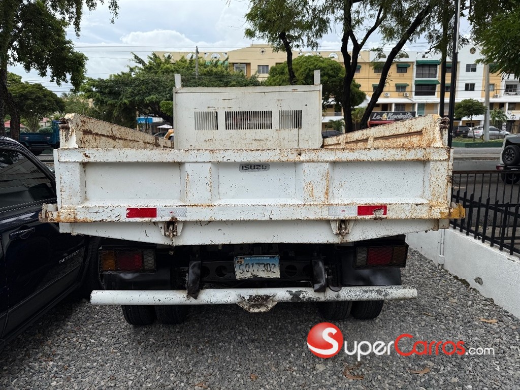 2016 Isuzu REWARD — foto 6 / 8