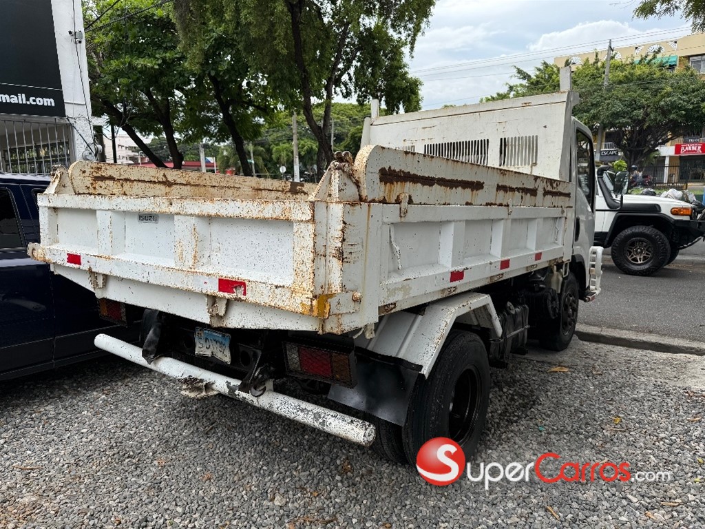 2016 Isuzu REWARD — foto 7 / 8