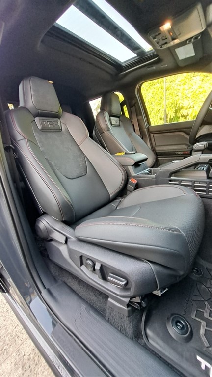2024 Toyota Tacoma TRD PRO — foto 8 / 12