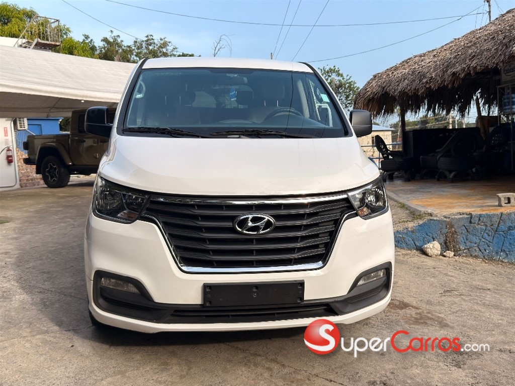 2018 Hyundai Starex — foto 2 / 12