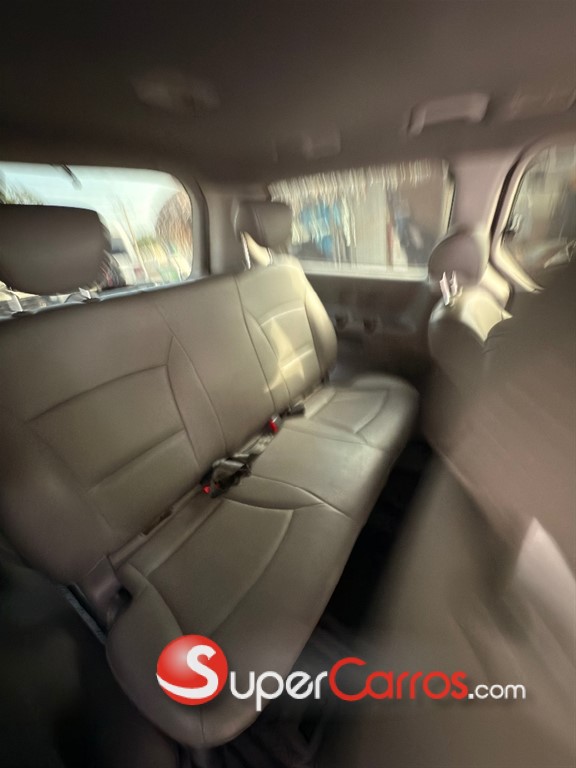 2018 Hyundai Starex — foto 11 / 12