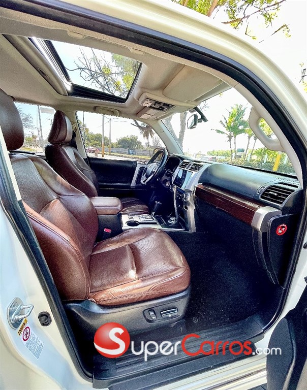 2018 Toyota 4 Runner Limited — foto 11 / 12