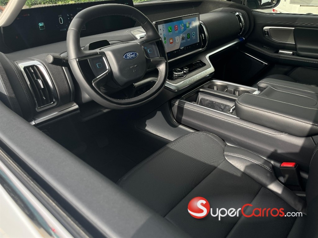 2025 Ford Expedition Platinum — foto 5 / 12