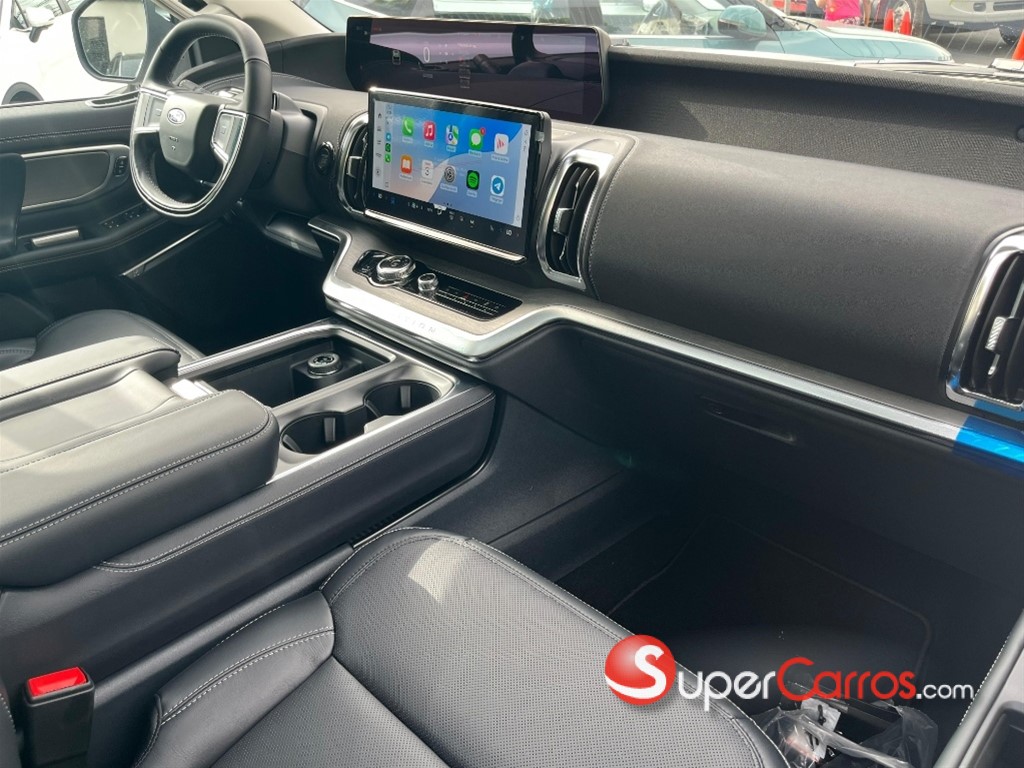 2025 Ford Expedition Platinum — foto 10 / 12