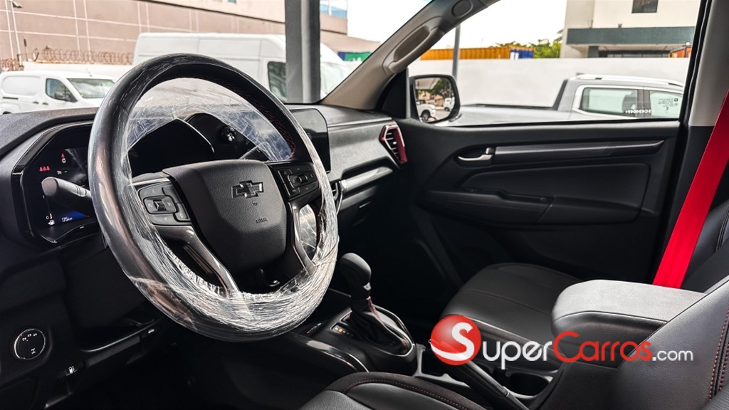2026 Chevrolet Colorado Z71 — foto 2 / 10