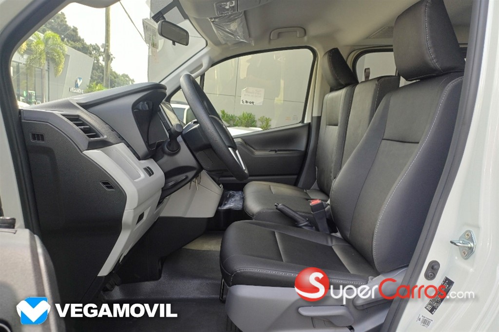 2026 Toyota Hiace — foto 6 / 11