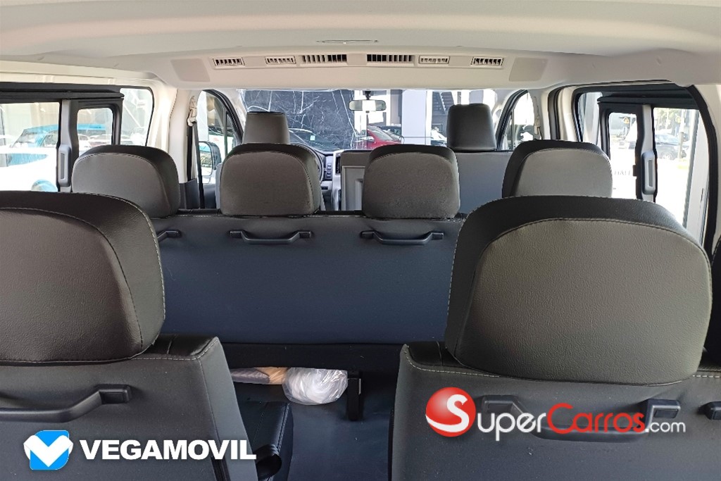 2026 Toyota Hiace — foto 9 / 11