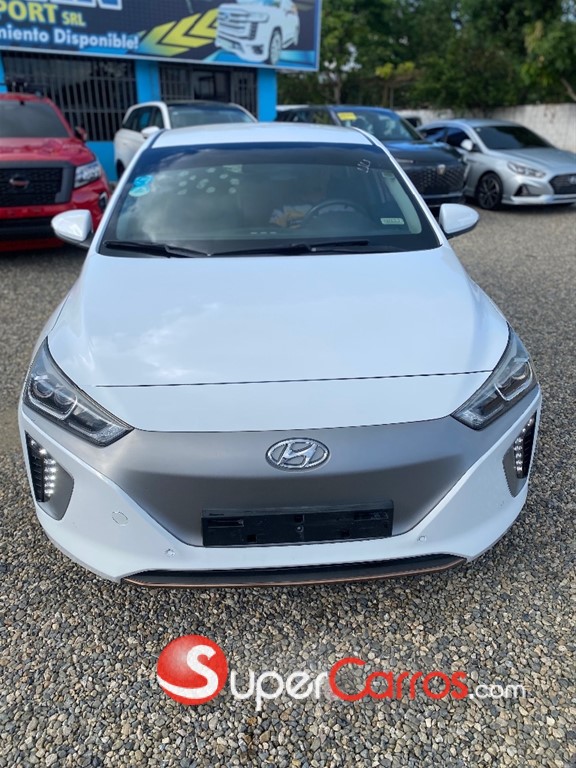 2019 Hyundai Ioniq — foto 2 / 9