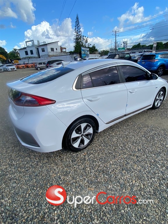 2019 Hyundai Ioniq — foto 3 / 9