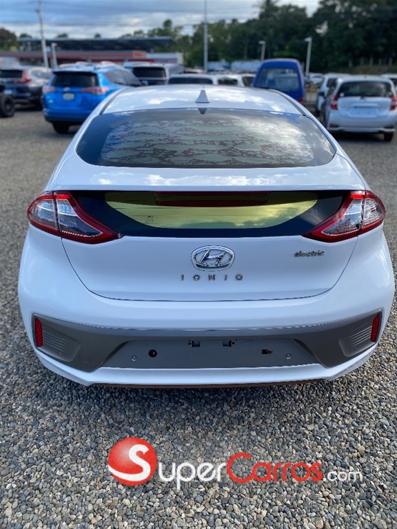 2019 Hyundai Ioniq — foto 4 / 9