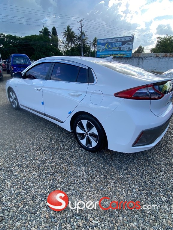 2019 Hyundai Ioniq — foto 5 / 9