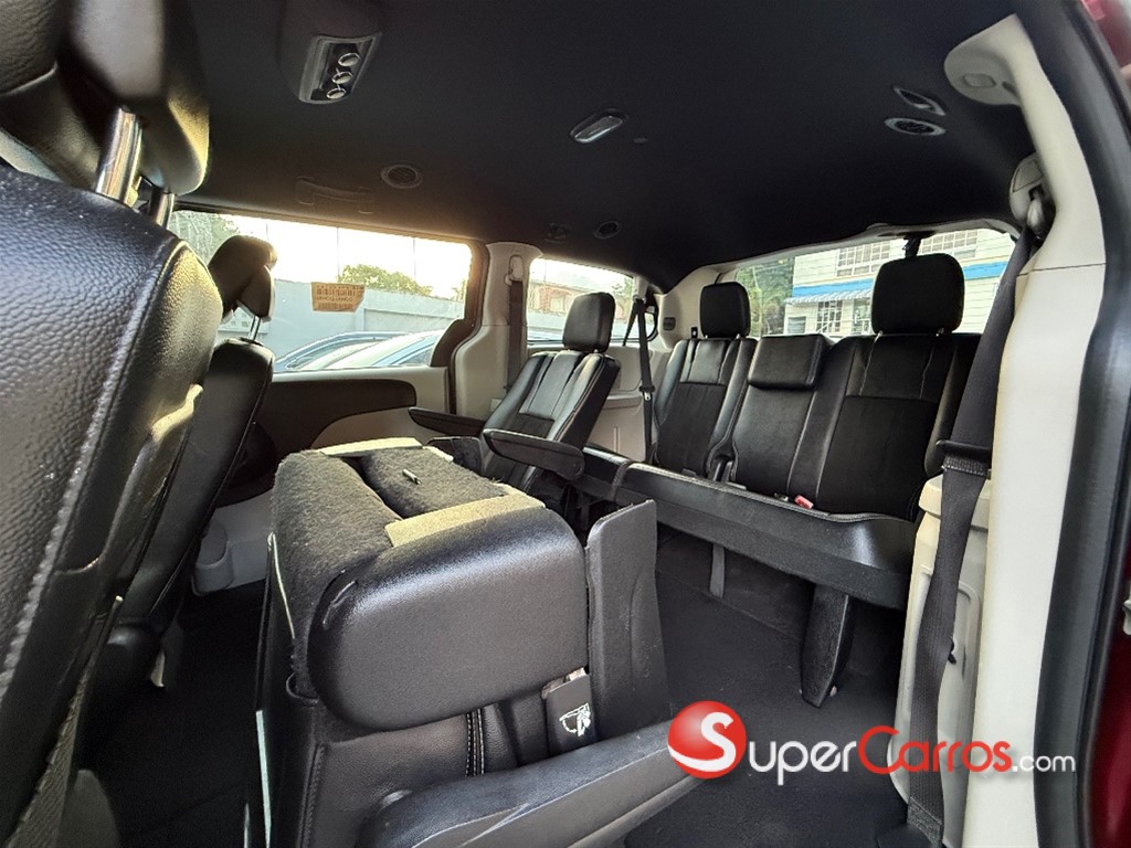 2019 Dodge Grand Caravan SXT — foto 7 / 11