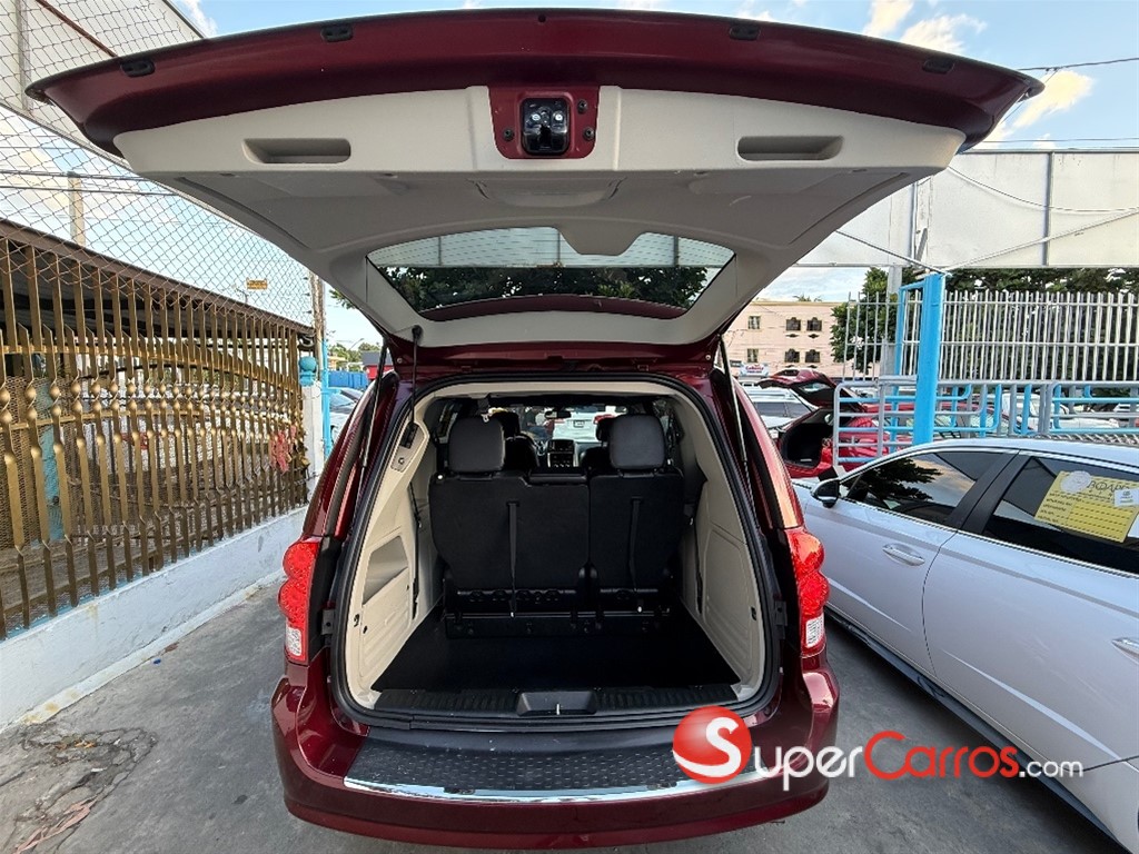 2019 Dodge Grand Caravan SXT — foto 8 / 11