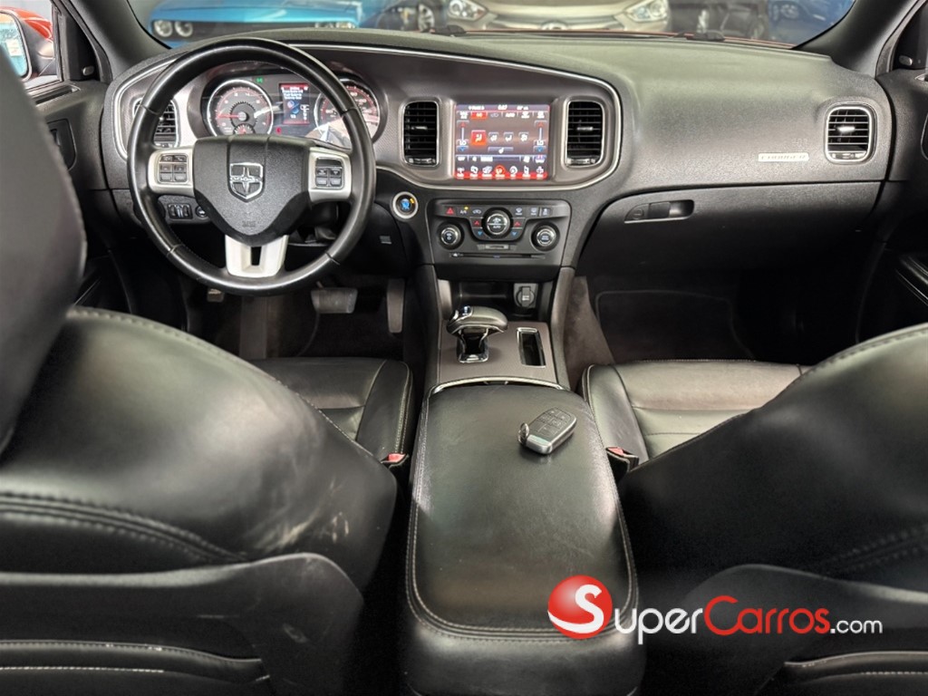 2013 Dodge Charger SXT — foto 11 / 12