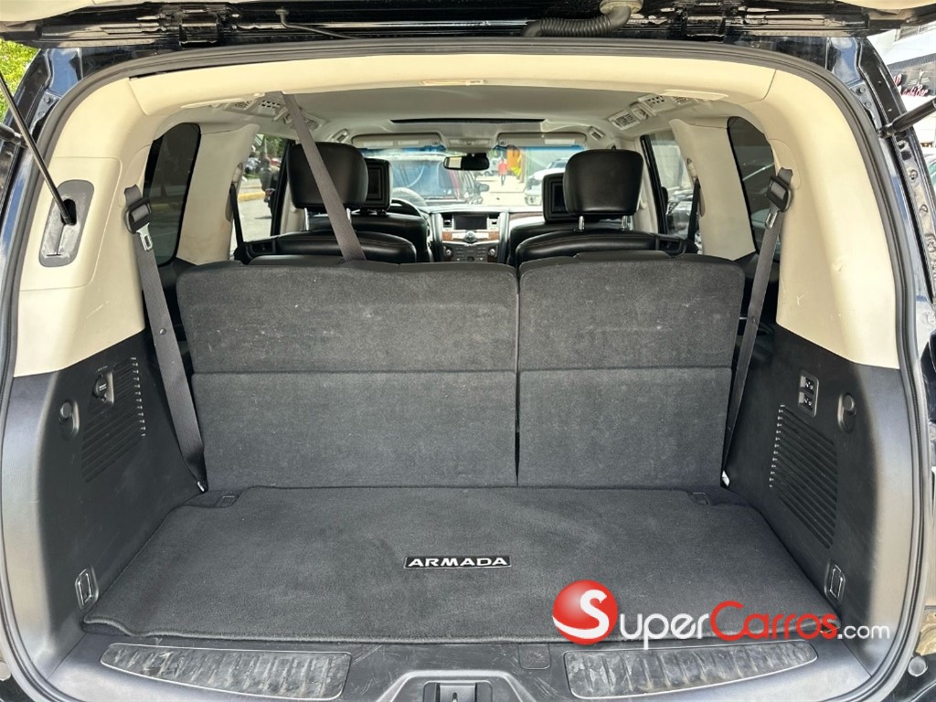2017 Nissan Armada PLATINUM — foto 8 / 11