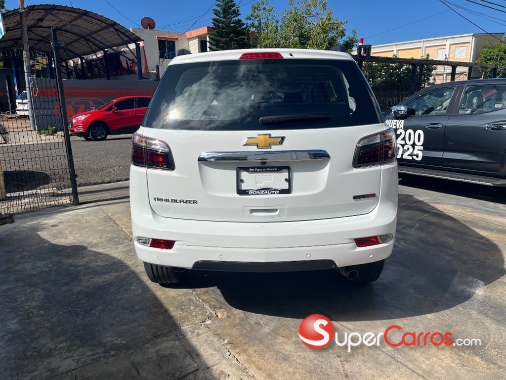 2026 Chevrolet Trailblazer High Country — foto 3 / 11