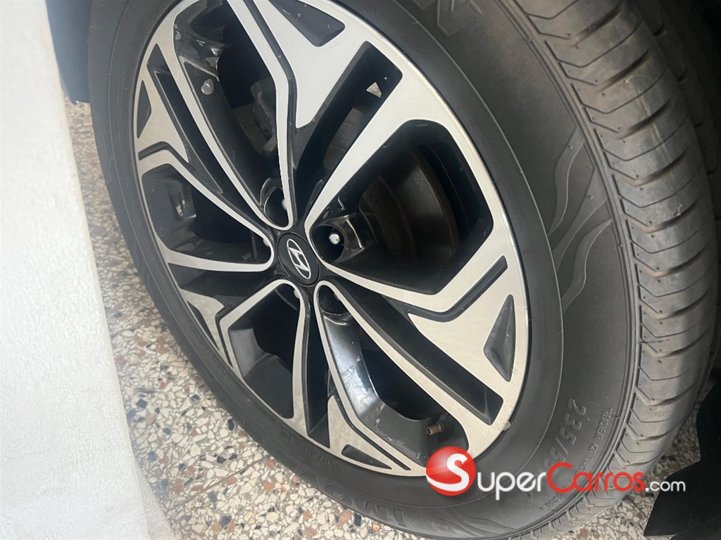 2020 Hyundai Santa Fe Limited — foto 3 / 9