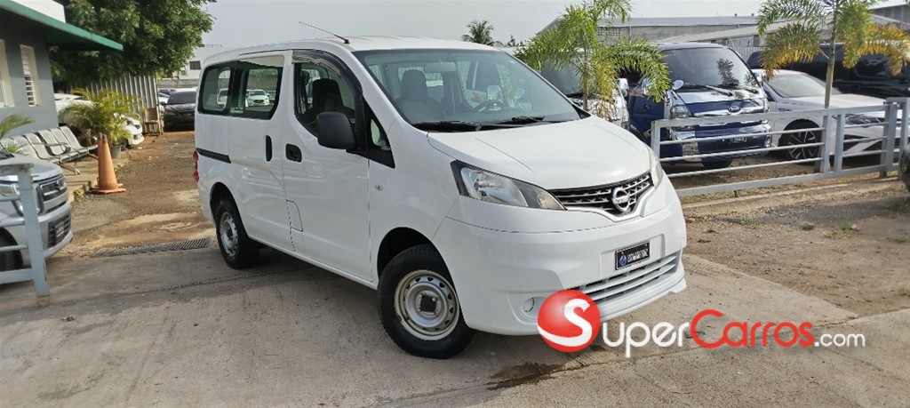 2020 Nissan NV 200 — foto 2 / 11