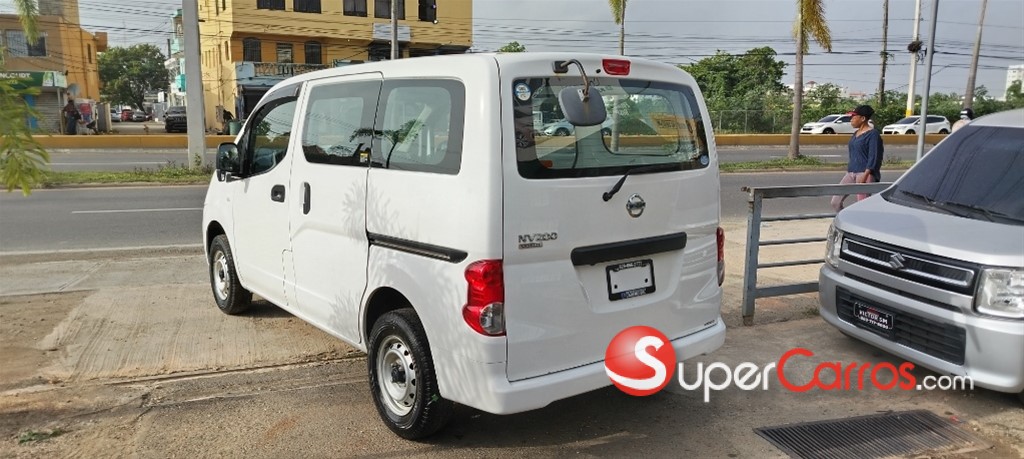 2020 Nissan NV 200 — foto 4 / 11