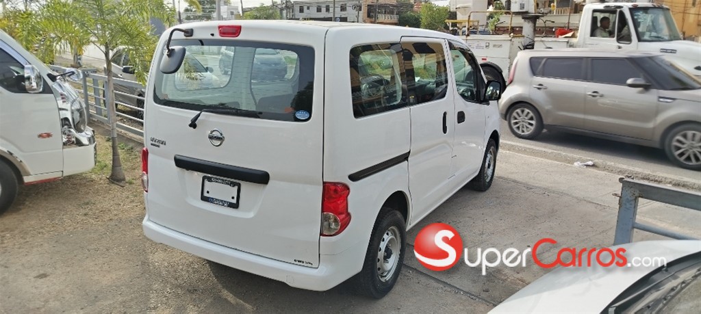 2020 Nissan NV 200 — foto 6 / 11