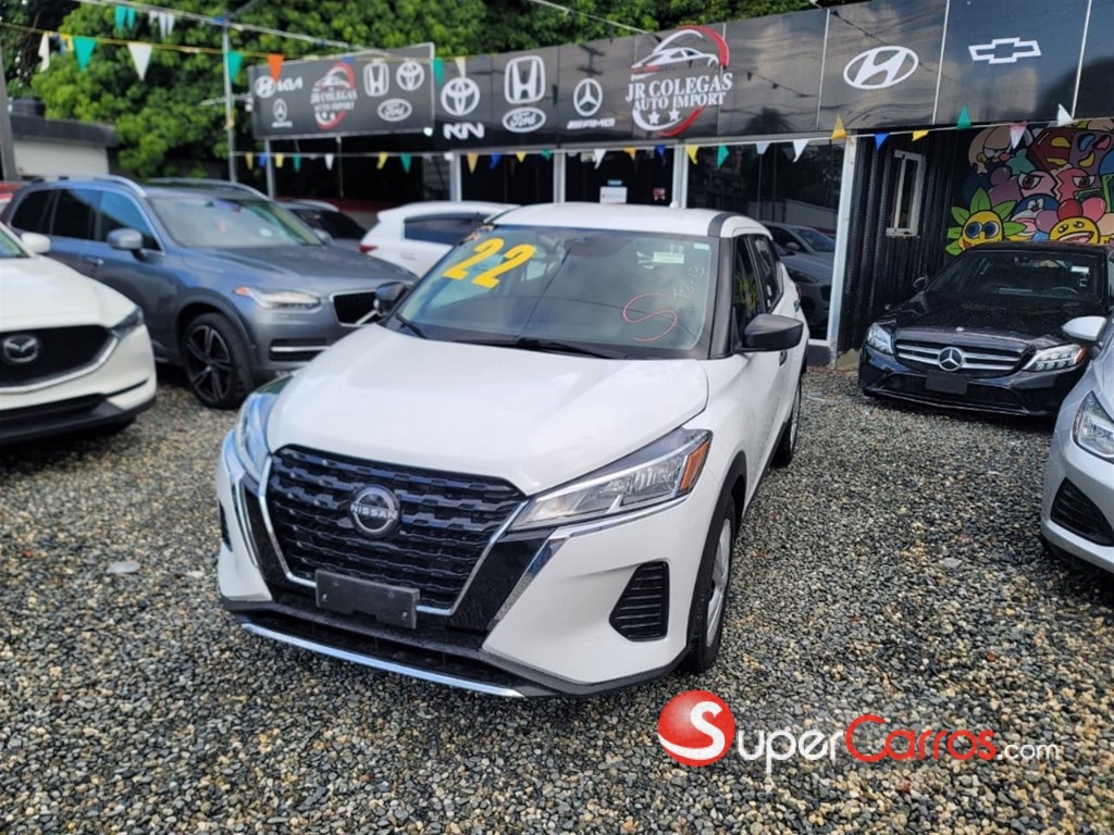 2022 Nissan Kicks — foto 1 / 12