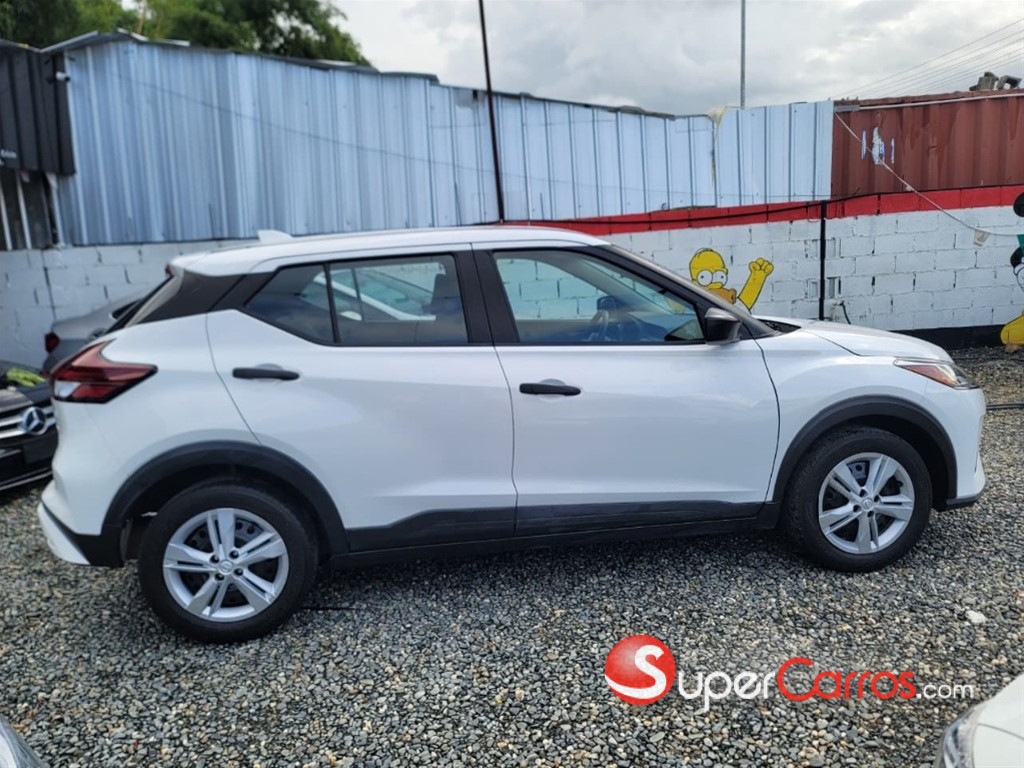 2022 Nissan Kicks — foto 5 / 12