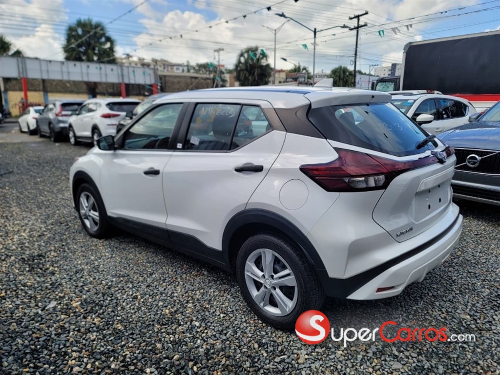 2022 Nissan Kicks — foto 9 / 12