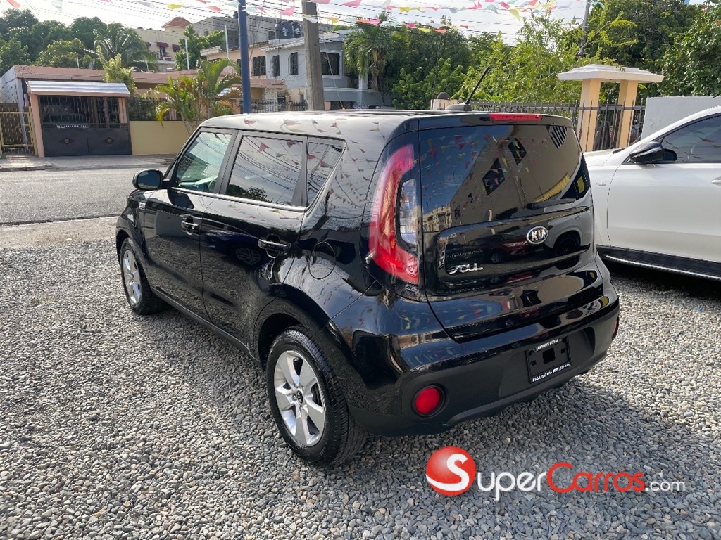 2017 Kia Soul — foto 6 / 9