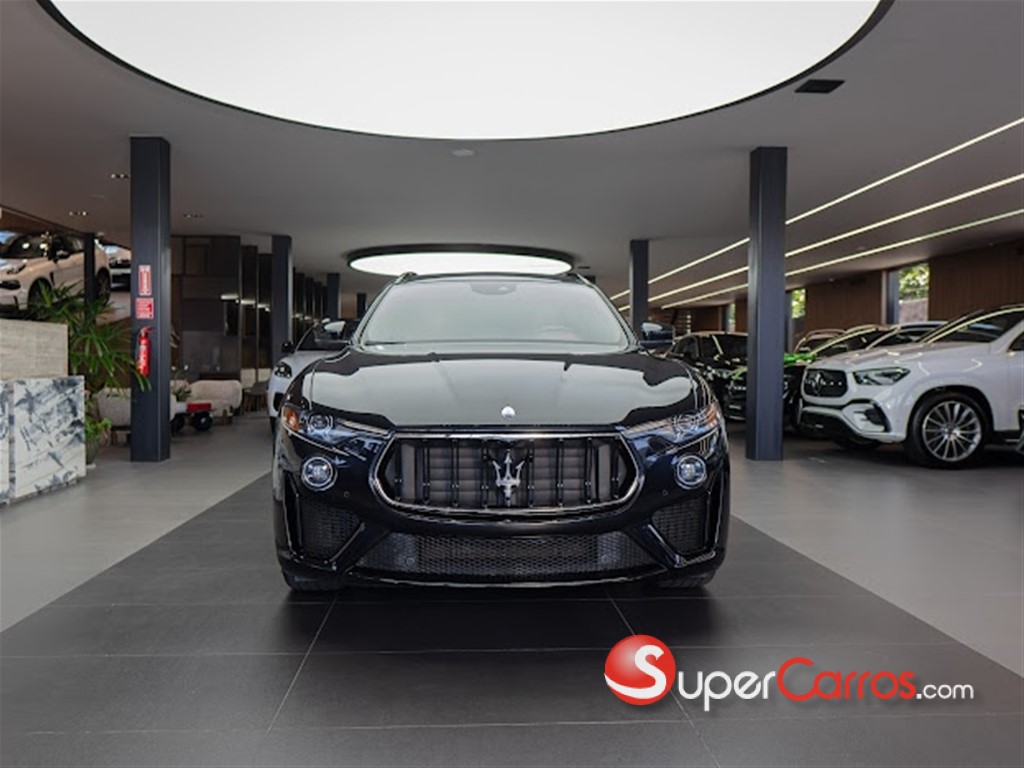 2019 Maserati Levante GTS — foto 2 / 10