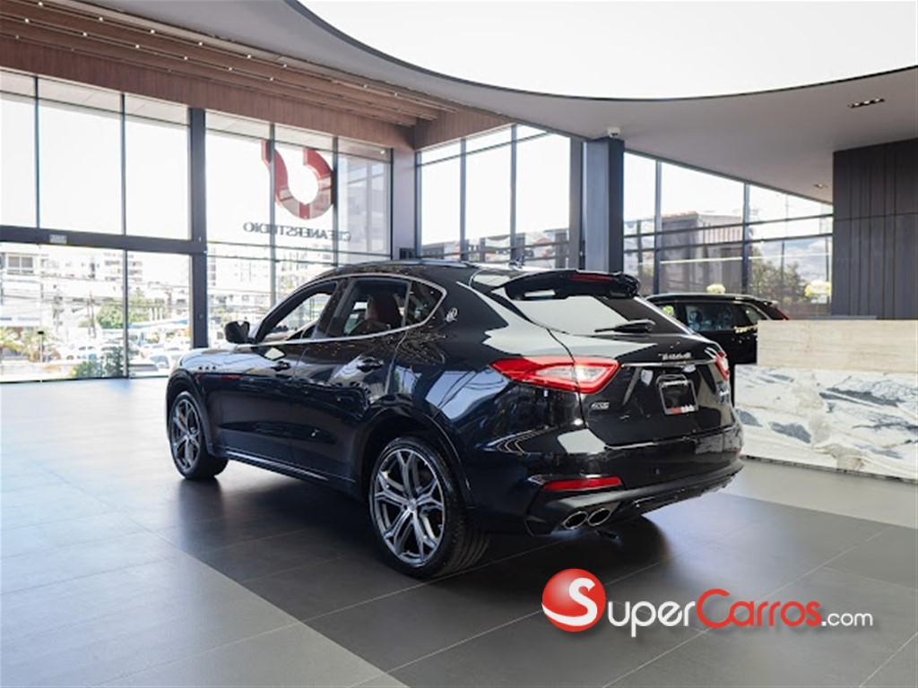 2019 Maserati Levante GTS — foto 5 / 10