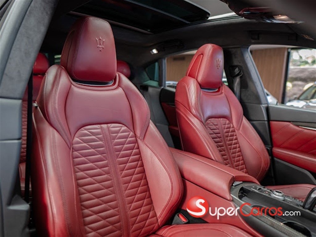 2019 Maserati Levante GTS — foto 10 / 10