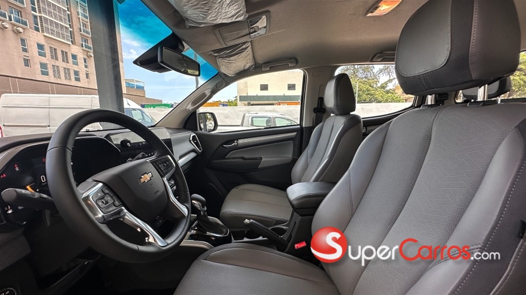 2026 Chevrolet Colorado LTZ — foto 5 / 8