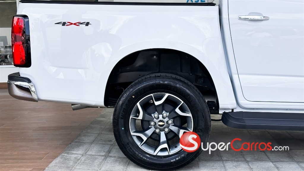 2026 Chevrolet Colorado LTZ — foto 6 / 8