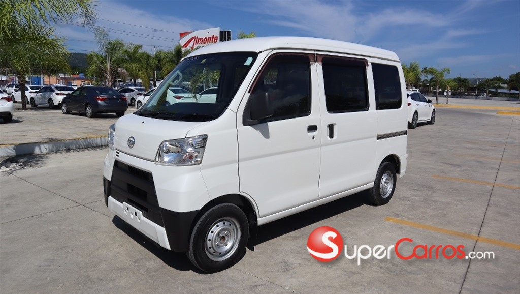 2021 Daihatsu Hijet — foto 2 / 12