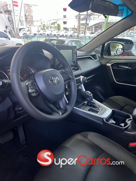 2021 Toyota RAV4 XLE — foto 3 / 10