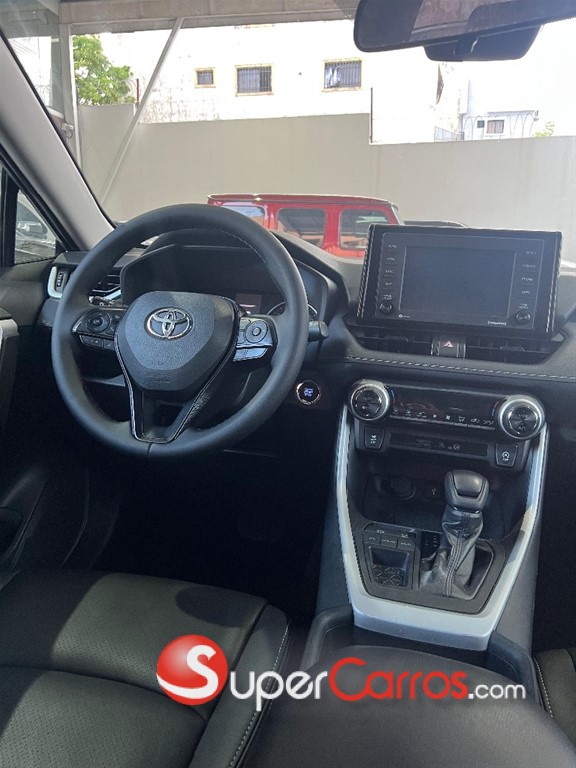 2021 Toyota RAV4 XLE — foto 5 / 10