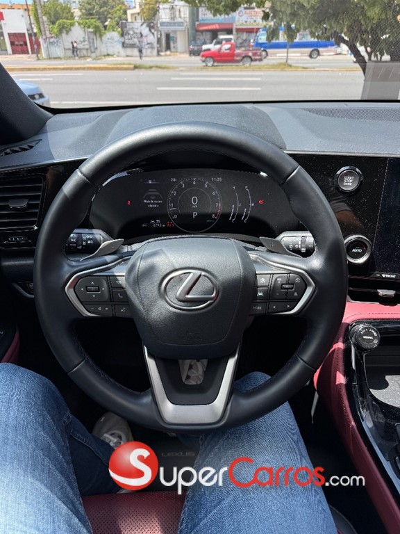 2024 Lexus NX 250 — foto 11 / 12