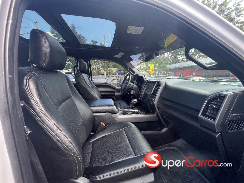2019 Ford F 150 XLT — foto 2 / 10