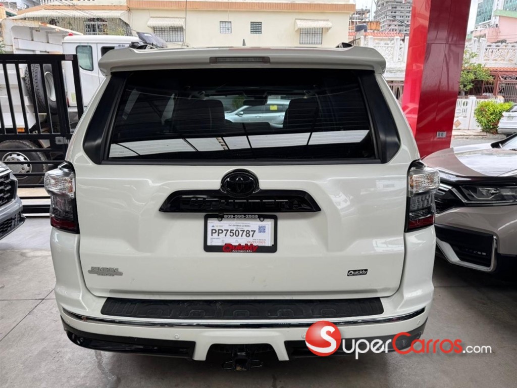 2020 Toyota 4 Runner Limited — foto 5 / 10