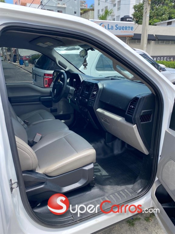 2016 Ford F 150 XL — foto 5 / 11