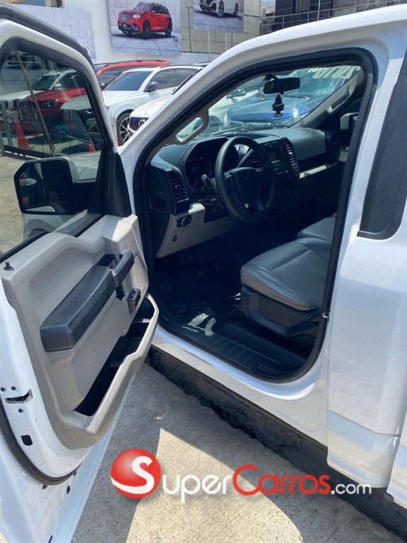 2016 Ford F 150 XL — foto 11 / 11